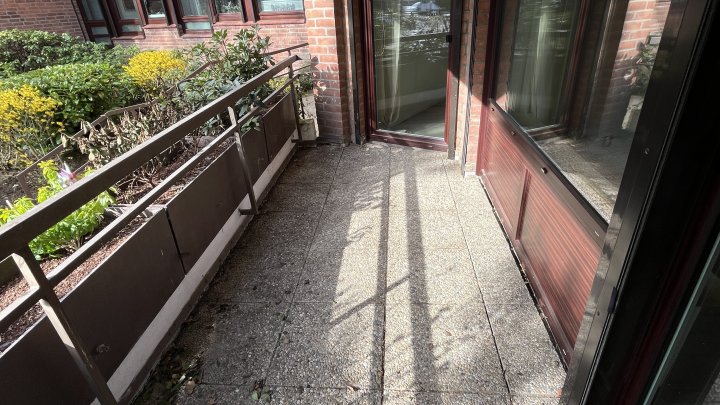 Keine Käuferprovision - herrlich ruhig, Südbalkon, Tiefgarage und ein Katzensprung ins Zentrum